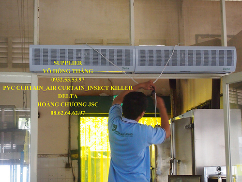 Quạt chắn gió DELTA